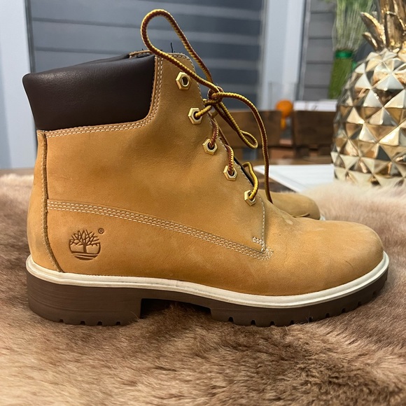 Timberland boots size 8 - Picture 1 of 11